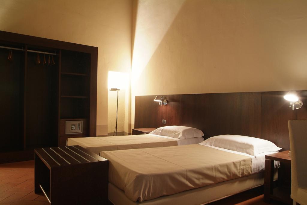 Bed and Breakfast Dimora Storica Palazzo Puccini Pistoya Habitación foto